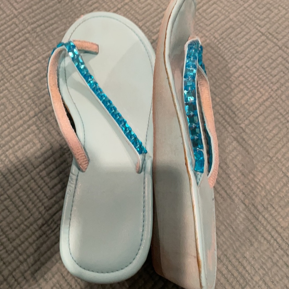 Turquoise sparkly flip flops - Picture 4 of 4
